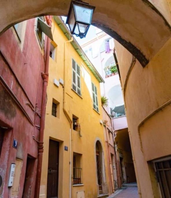 Magnifique T2 Proche Mer Et Ville Refait A Neuf Avec Terrasse Menton Luaran gambar